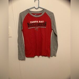 Tampa Bay Buccaneers shirt
Size L
EUC
Arm 17”
Sleeves 25”
Length 22”
